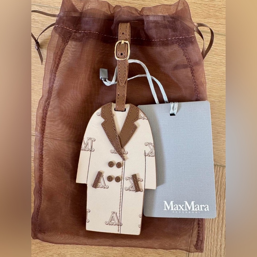 MaxMara Cream & Brown Leather Coat Charm with Branded Monogram. NWT. One size